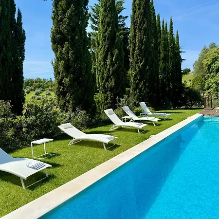 Private Pool Paradise *